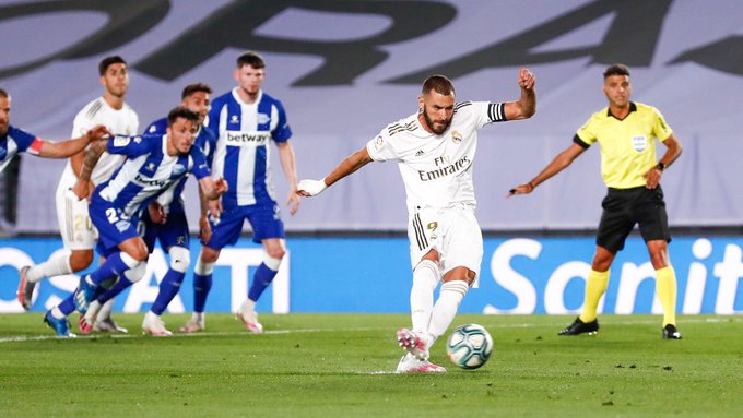 Real Madrid rules the La Liga table with their victory against Alaves
