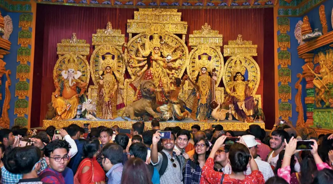West Bengal Durga Puja Committees chalk out COVID-19 friendly pandal hopping plan