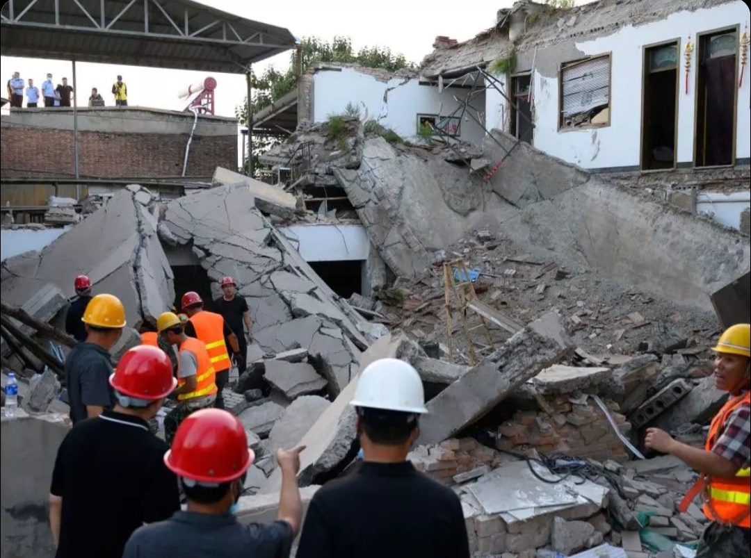 Restaurant collapses in China, 29 killed