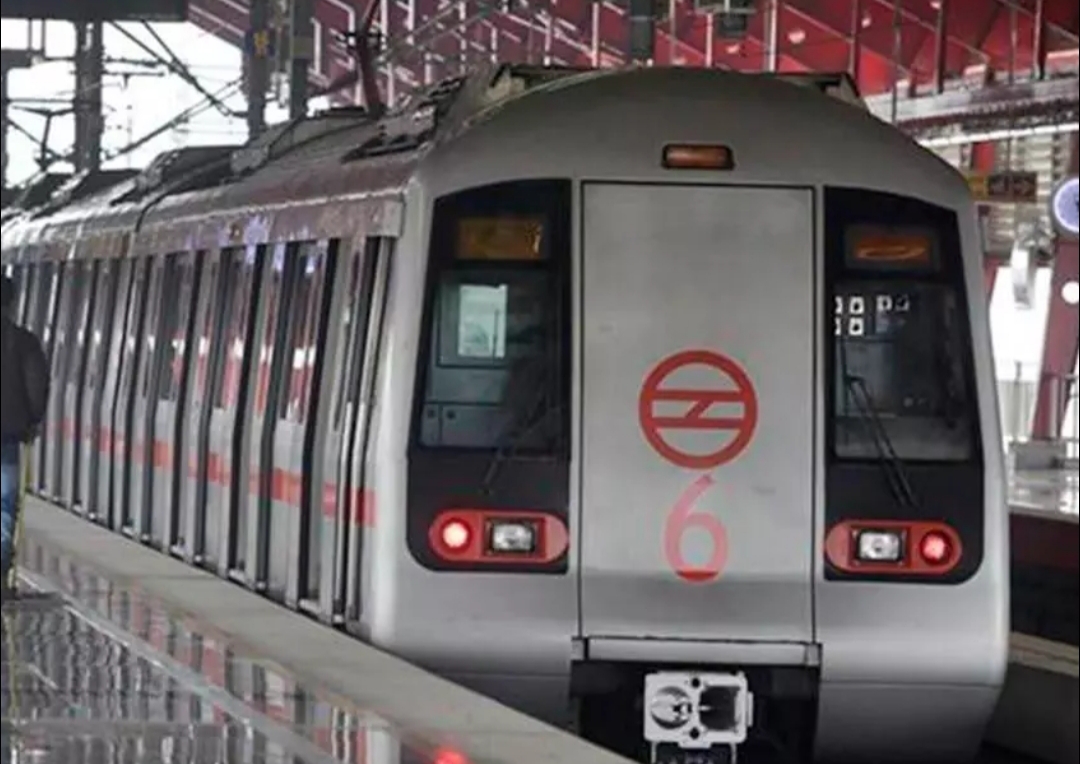 No tokens, use smart cards for Delhi metro passengers