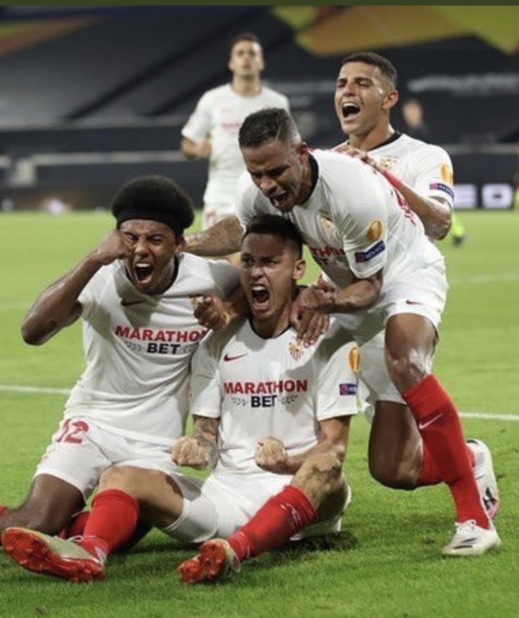 Sevilla in the semi-final after defeating Wolves