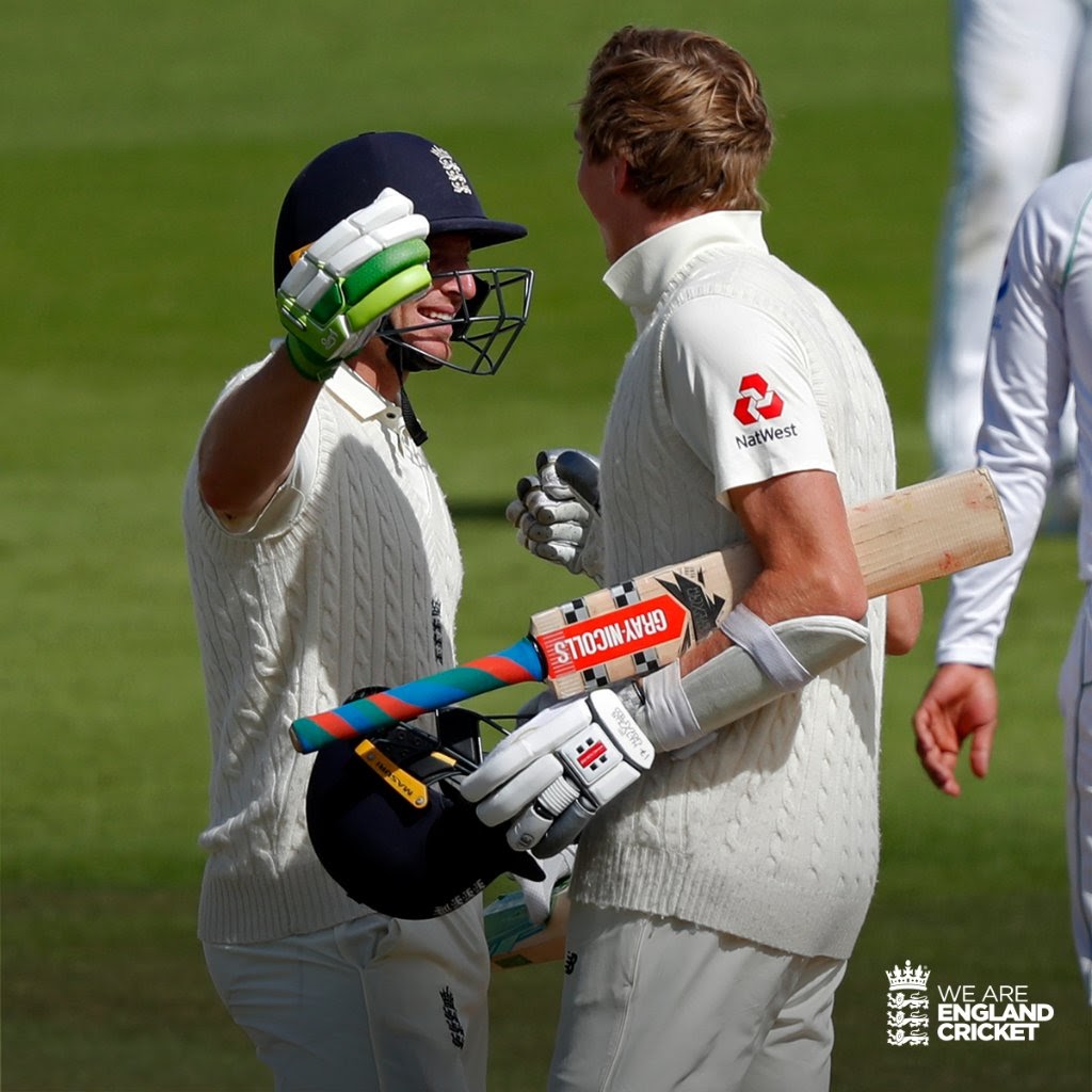 Crawley rules the day, Pakistan to lose 3rd test