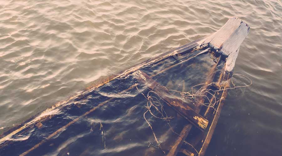 A Passenger boat overturns, killing several people in Bangladesh