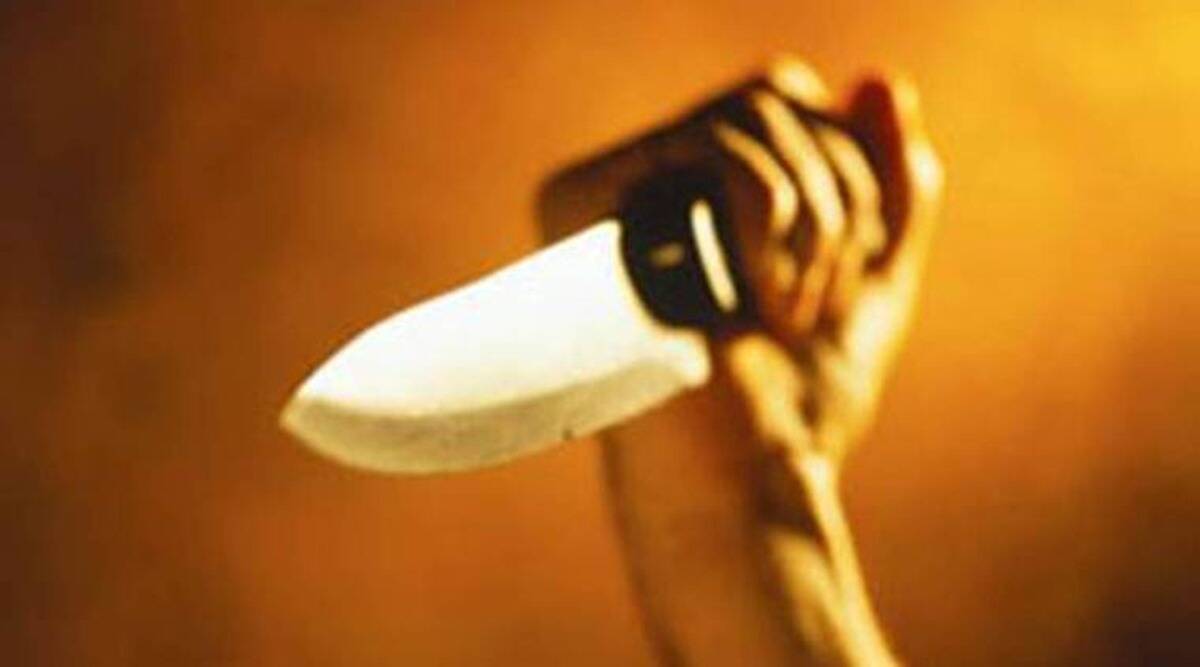 Man stabs younger brother in a board meeting in Gujarat