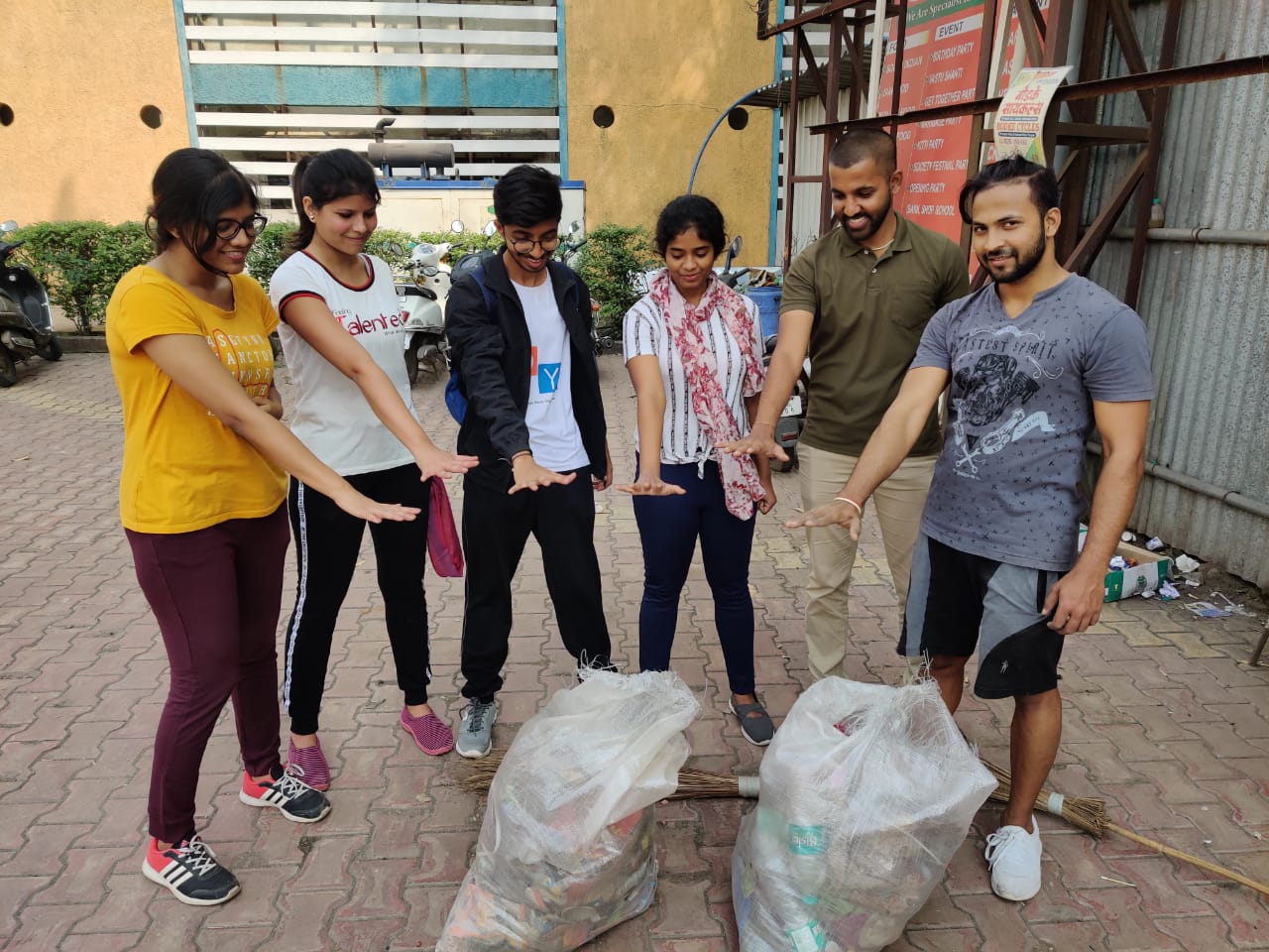Vivek Gurav’s Pune Ploggers turn jogging litter into eco-bricks
