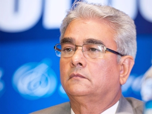 CBI has given its approval to take legal against Shashi Kant Sharma after examining two reports pertaining to the VVIP helicopter  scam