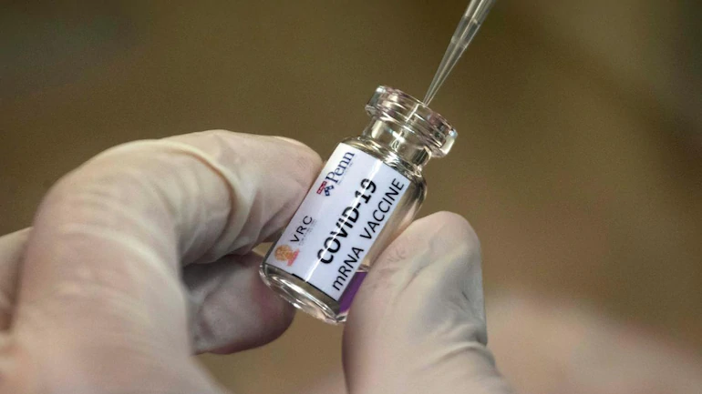 Coronavirus vaccine race: the US being readied to start supply by Nov 1