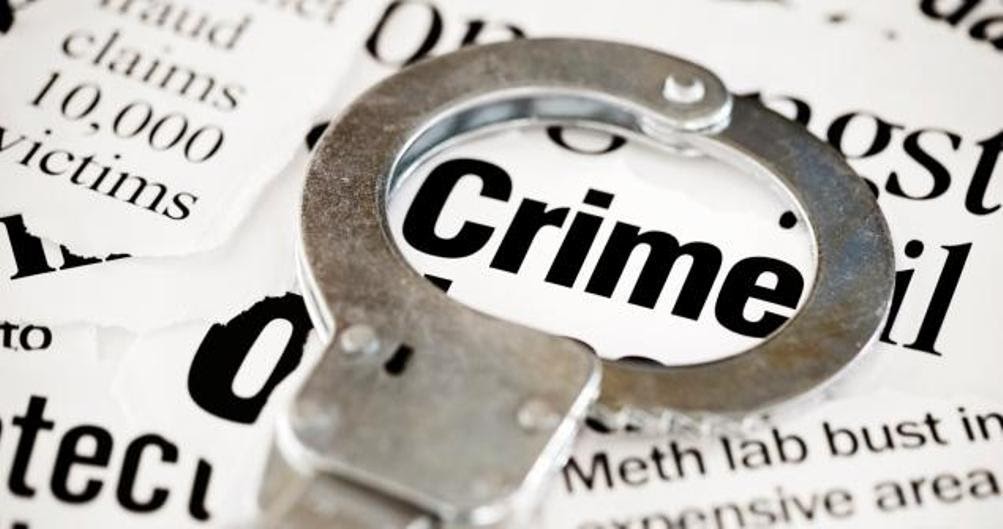A 19 years old girl theft from her own house after drugged her parents