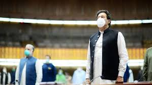 Imran Khan comparing Pakistan with India stating Pakistan economic condition is better than India