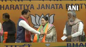 In a major blow to SP, Akhilesh Yadav’s sister-in-law joins BJP
